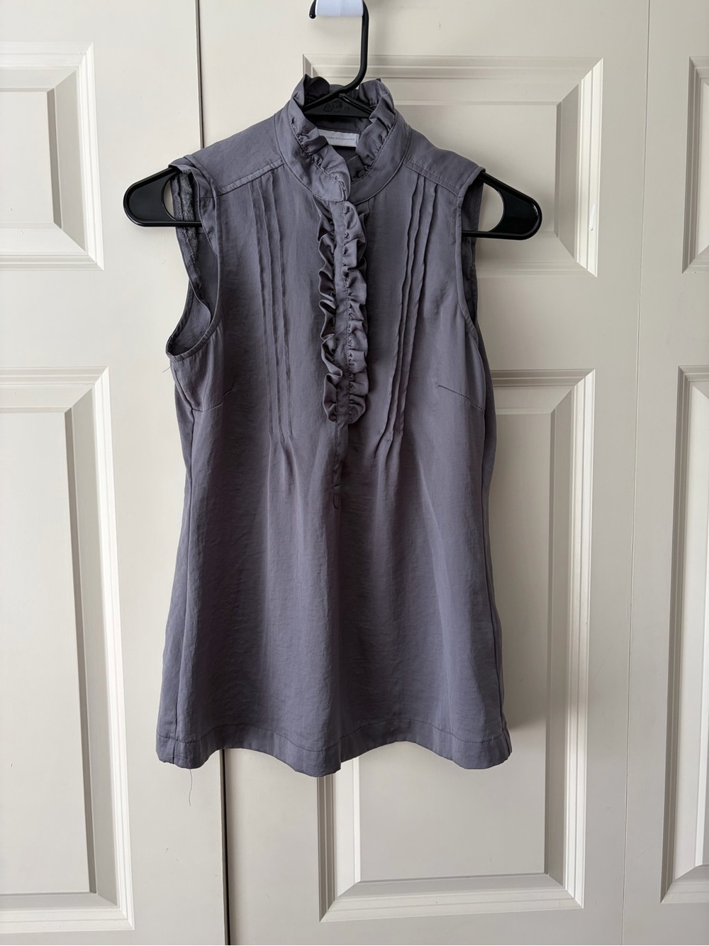 New York & Company Ruffle Tank Top Size XS